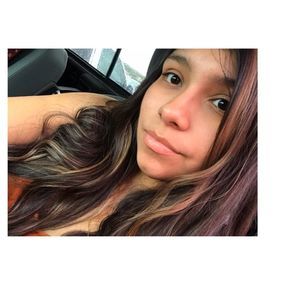 Meet your Posher, Daniela